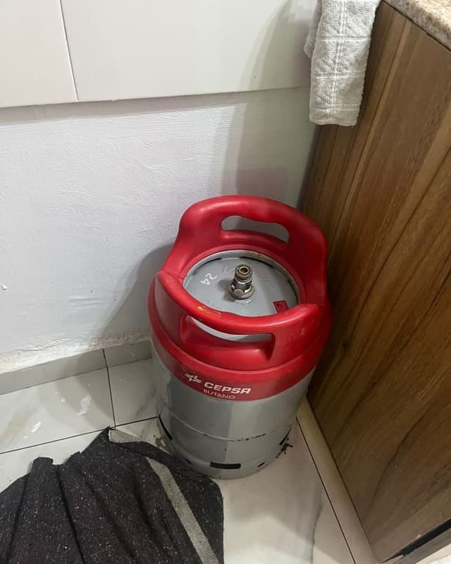 Gas Cylinder
